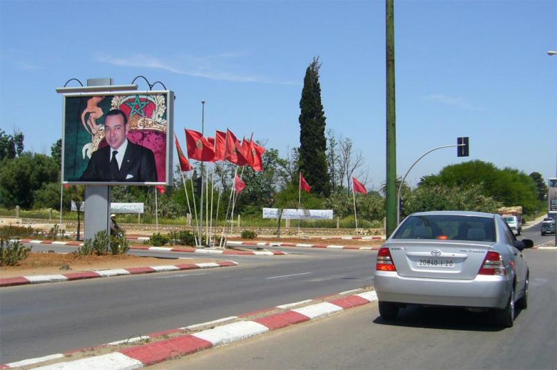 le roi en visite à Meknès